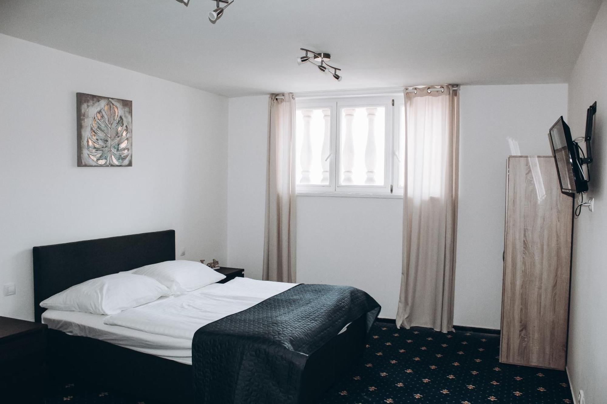 Appartamento Sokolska Praga Esterno foto