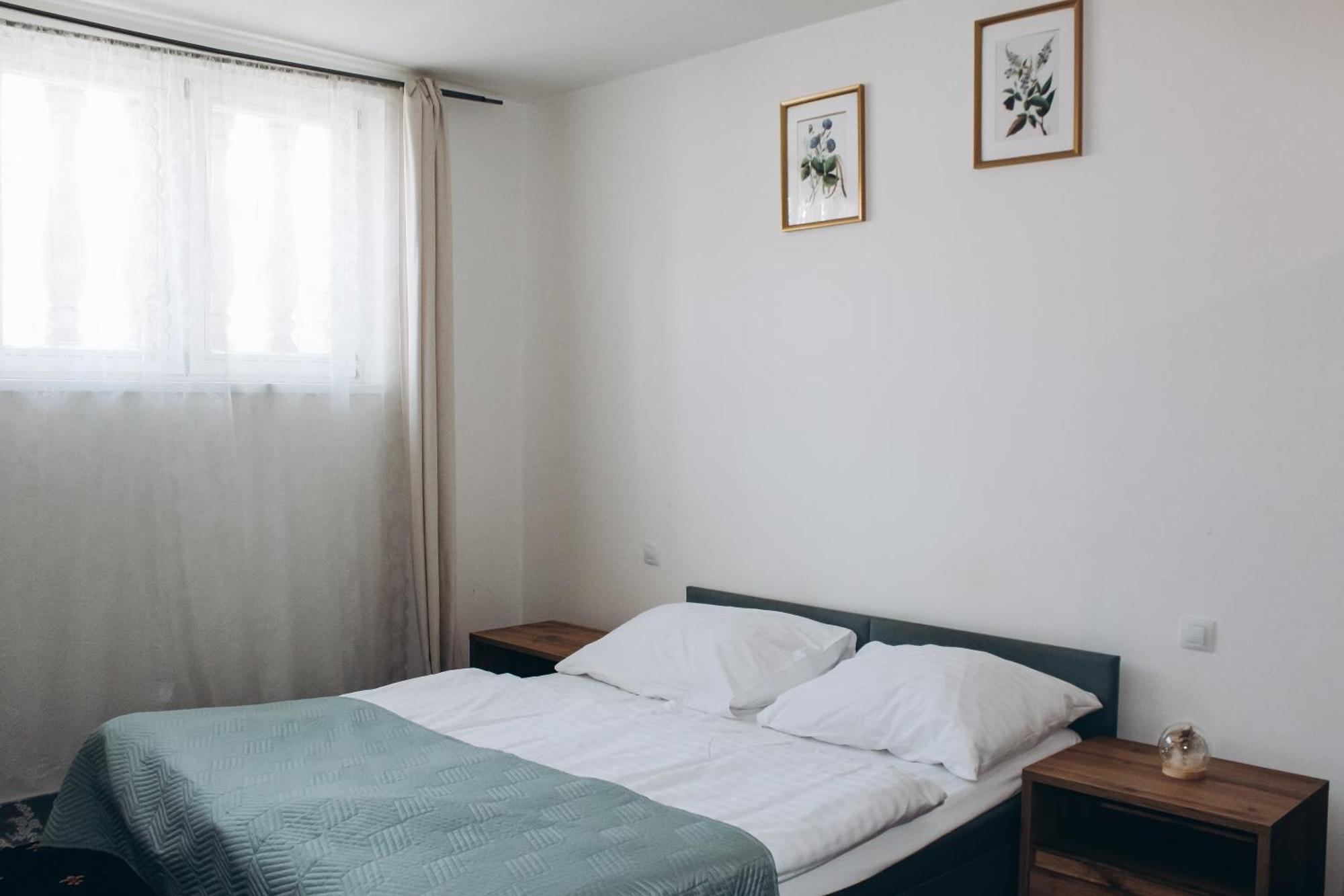 Appartamento Sokolska Praga Esterno foto